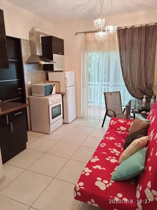 Seaside Flat 5M Away From Beach Pefkochori Apartment