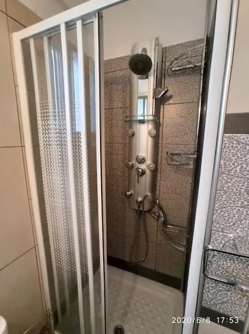 Seaside Flat 5M Away From Beach Pefkochori Apartment